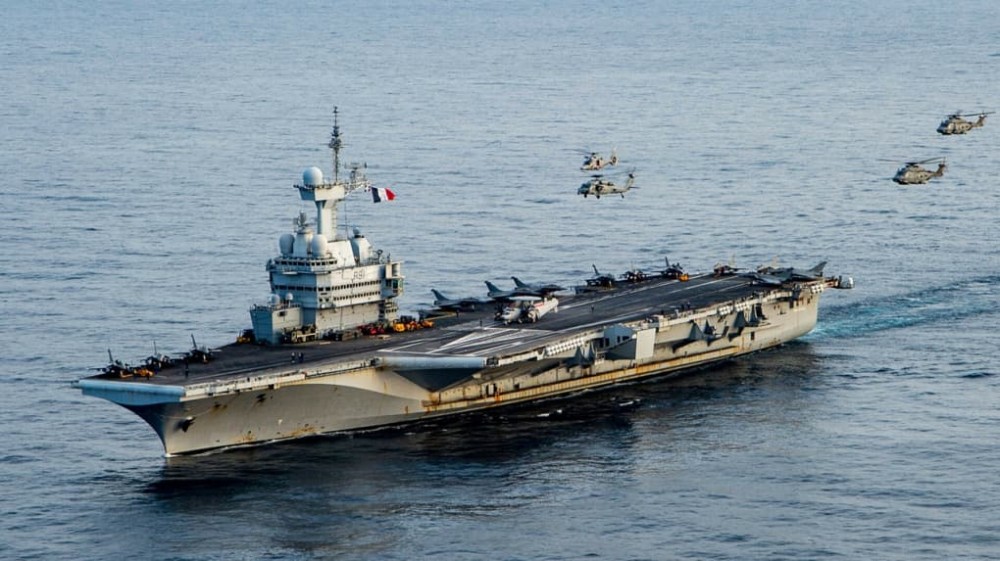 Le drone brouillé non loin du porte-avions français en escale en Suède «probablement» russe