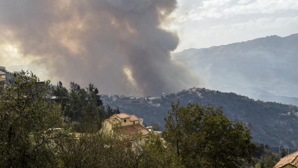 Algérie: deuil national de trois jours après le lourd bilan des incendies