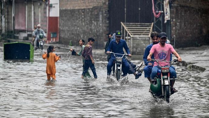 De nouvelles pluies torrentielles font vingt morts au Pakistan, selon des responsables locaux