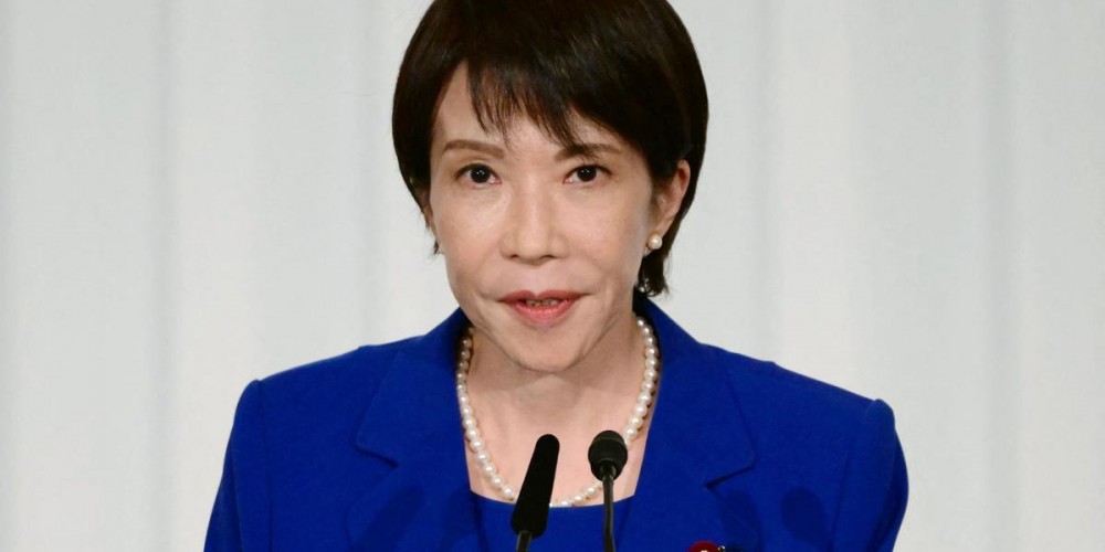 Japon: malgré ses promesses, Sanae Takaichi n'a nommé que deux femmes dans son gouvernement