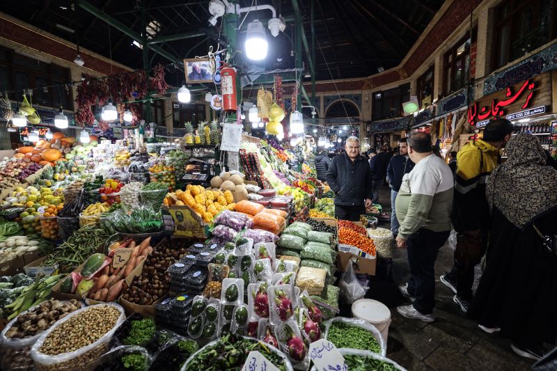 Iran: les commerçants de Téhéran ferment leurs boutiques pour dénoncer la dégradation économique