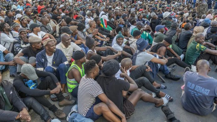 Afrique du Sud : report de l'évacuation de 800 ressortissants ghanéens